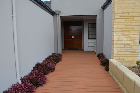 Ellard Bed & Breakfast - Tourism Noosa 0