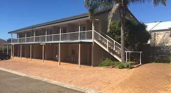 Holiday Lodge Motor Inn - Tourism Noosa 2