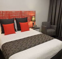 Golden Chain Tower Motor Inn - Tourism Noosa