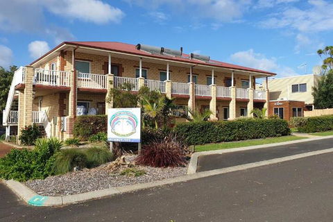 Baywatch Manor Augusta - Tourism Noosa 6