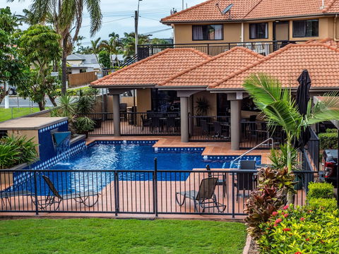 Mackay Resort Motel - Tourism Noosa 1