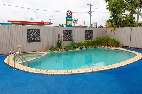 Lantern Motor Inn - Tourism Noosa 4