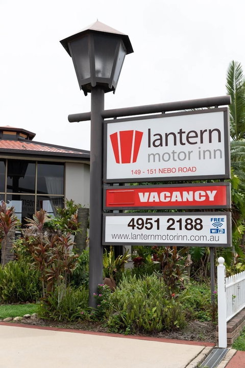 Lantern Motor Inn - Tourism Noosa 0