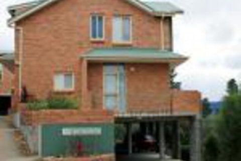 Twin Seasons 5 Deluxe Holiday Apartment - Tourism Noosa 0