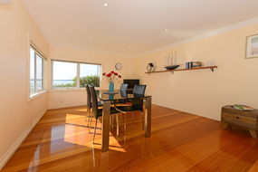 Book Kingston Beach Accommodation Vacations Tourism Noosa Tourism Noosa