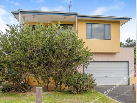 Fabulous Townhouse At The Famous Smiths Beach - Tourism Noosa 0