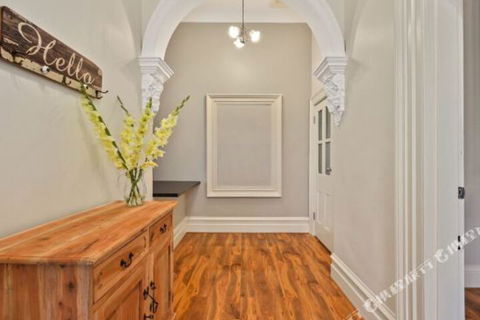 The Accommodation Group Nineteen20 Invermay - Tourism Noosa 5