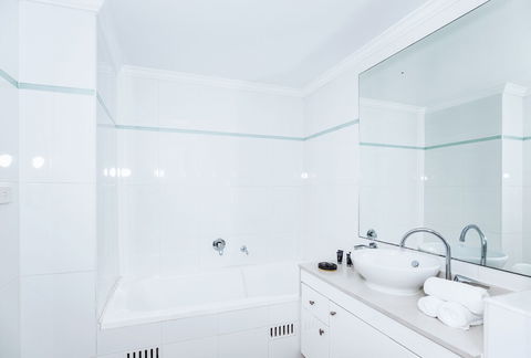 DD Apartments On Kent - Tourism Noosa 4