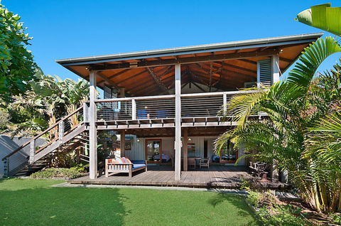 A PERFECT STAY - The Hawk At Wategos - Tourism Noosa 1
