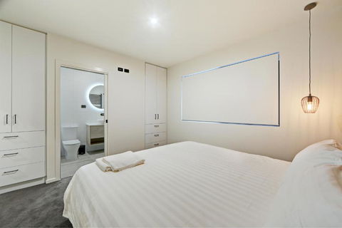 Snow Ski Apartments 32 - Tourism Noosa 6