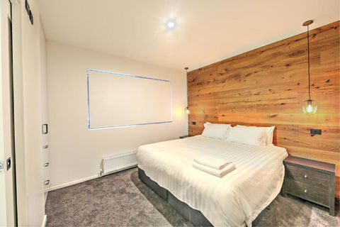 Snow Ski Apartments 32 - Tourism Noosa 4