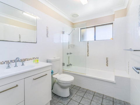 Flinders Lodge Fantastic Views Opposite Main Beach - Tourism Noosa 2