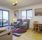 Seabreeze 6 Opposite Bowling Club - Tourism Noosa