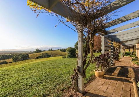 GRACEDALE HILLS HOMESTEAD - Tourism Noosa 0