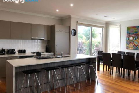 Taboga 3 Bedroom 3 Bathroom Villia - Tourism Noosa 5