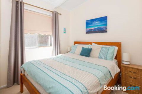 Batehaven Beach House - Tourism Noosa 6