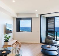 The Edge Luxurious Waterfront Apartment