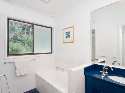 Forever Fingal At Fingal Bay - Tourism Noosa 5