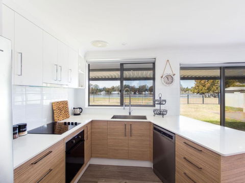 18 Rest Point - Tourism Noosa 5