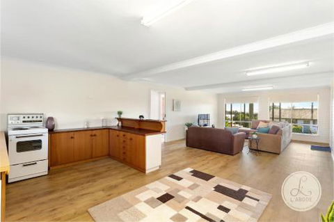 TASSIE SEASIDE SERENITY LAbode Accommodation - Tourism Noosa 5