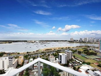 Panoramic Views At Sub Penthouse Apt - Tourism Noosa 5