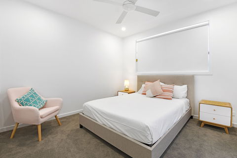 GC Private Homes - Waterfront Villas - Tourism Noosa 4
