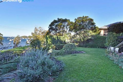 Wangi Waterfront Delight 1bdr Studio - Tourism Noosa 1
