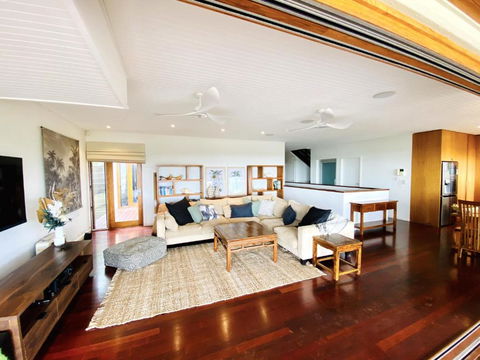 Sundecks - Tourism Noosa 2