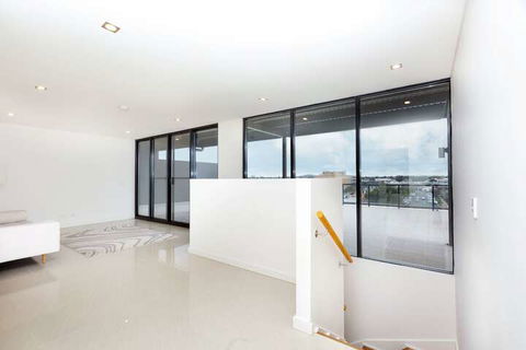 Enjoy Penthouse Living In The CBD - Tourism Noosa 4