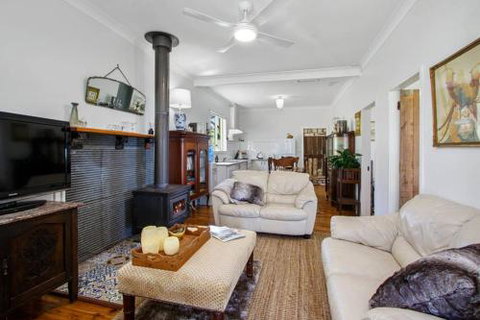 WOOLWAY - Tourism Noosa 4