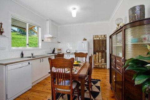 WOOLWAY - Tourism Noosa 3