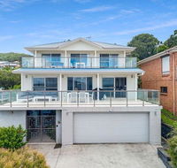 VIEWTOPIA Gerroa 4pm check out Sundays