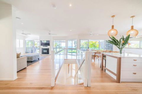 Beaches - Tourism Noosa 2