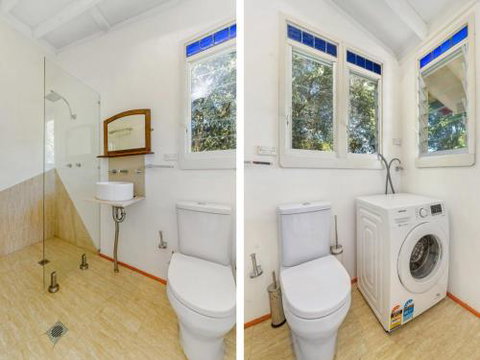 THE OASIS Werri Beach 4pm Check Out Sundays - Tourism Noosa 3