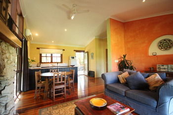 Galnyamba.Friday Creek Retreat - Tourism Noosa 0