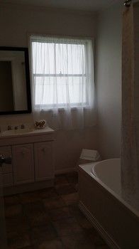 Strahan Holidays - Tourism Noosa 3