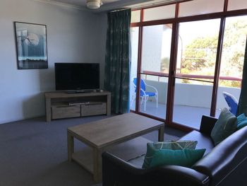 FATHOMS 19 - Tourism Noosa 0