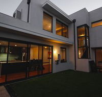 South Beach Pool Home - Tourism Noosa