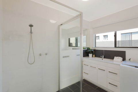 Bungo Beach House Pet Friendly House - Tourism Noosa 5