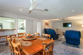 Juggle House - Tourism Noosa 5