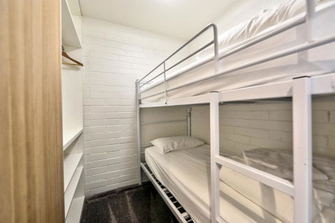 Snow Ski Apartments 23 - Tourism Noosa 3