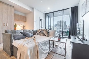 Executive Two Bedroom City Apartment With Views - Tourism Noosa 2