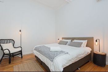 Spacious One Bedroom Heart Of Potts Point H333 - Tourism Noosa 4