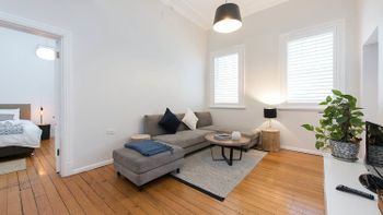Spacious One Bedroom Heart Of Potts Point H333 - Tourism Noosa 2