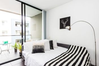 Executive Two Bed Penthouse Studio In The City - Tourism Noosa 1