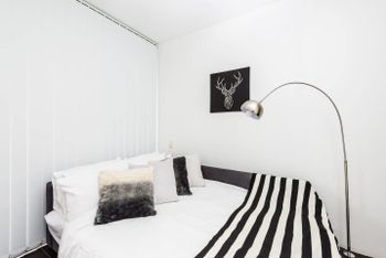 Executive Two Bed Penthouse Studio In The City - Tourism Noosa 3
