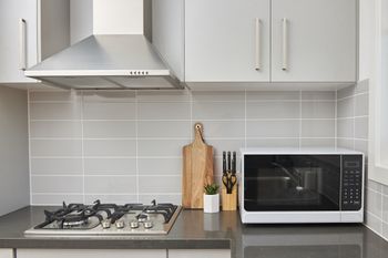 Bright & Updated 1 Bedroom Apartment - Tourism Noosa 6