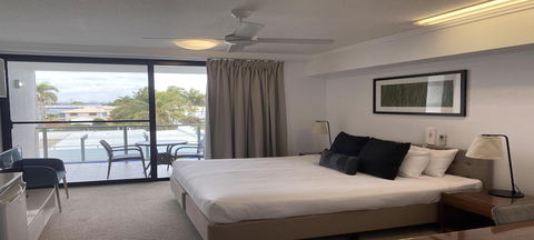 Airtrip Apartments On Carlyle St. Mackay - Tourism Noosa 6