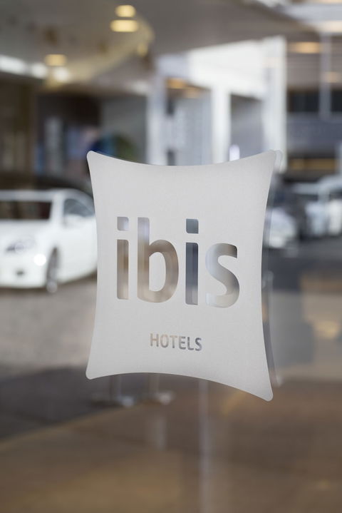 Ibis Sydney Olympic Park - Tourism Noosa 1