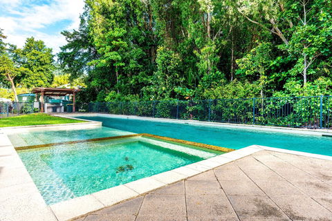 Blue Lagoon Villa B - Tourism Noosa 4
